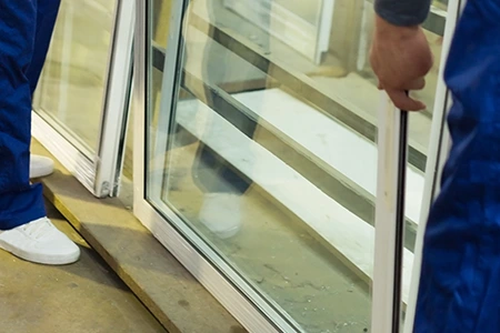 Commercial Glass Repair Technician in Citrus Park, FL